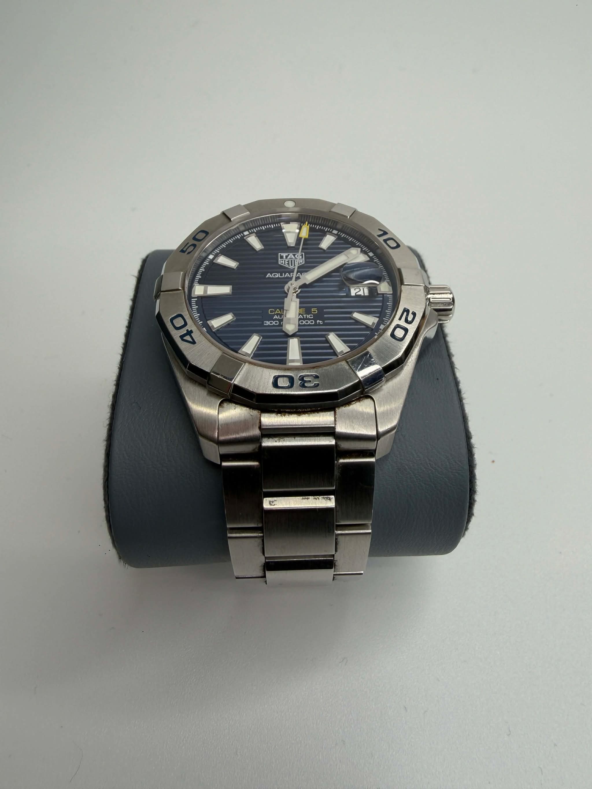 Aqua Racer Caliber 5 hover