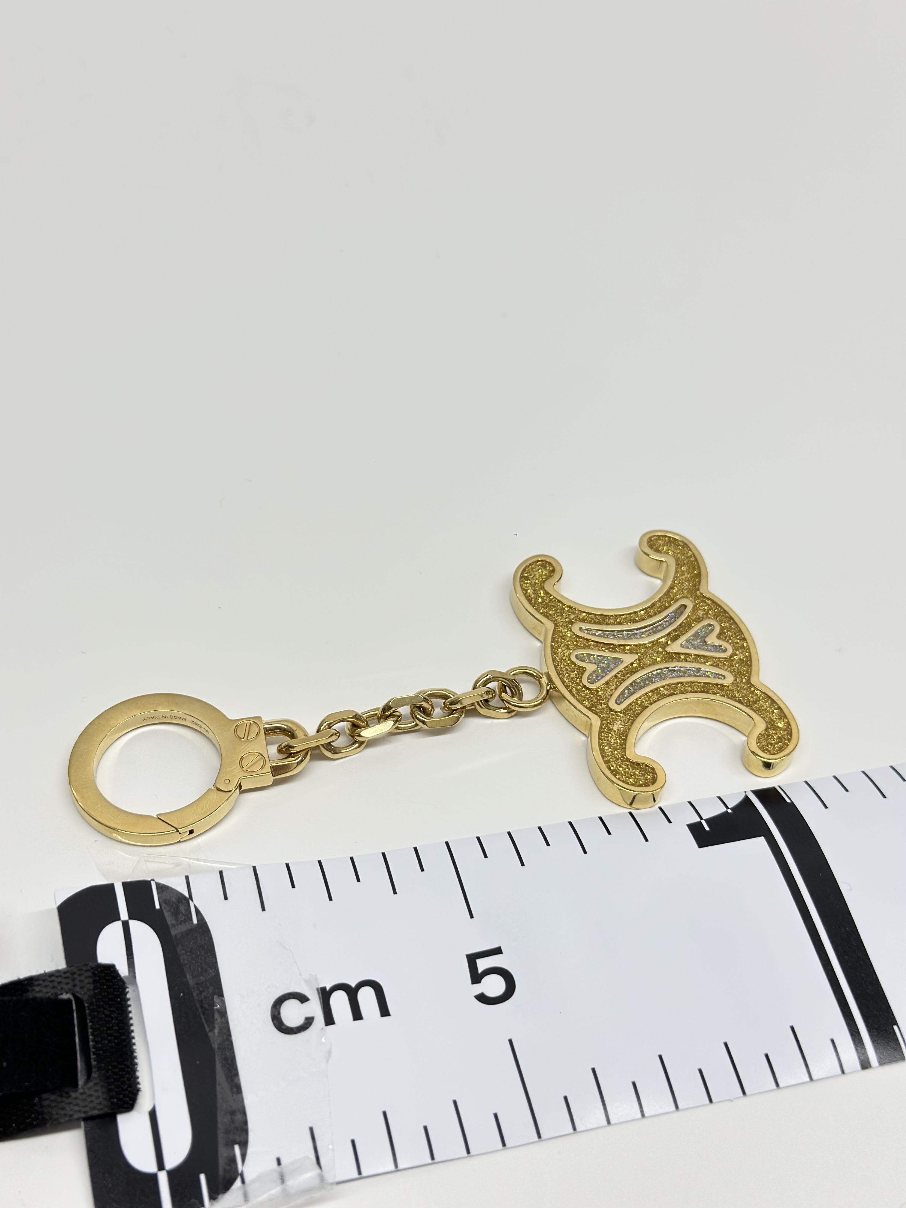 Triomphe Heart Glitter Charm hover