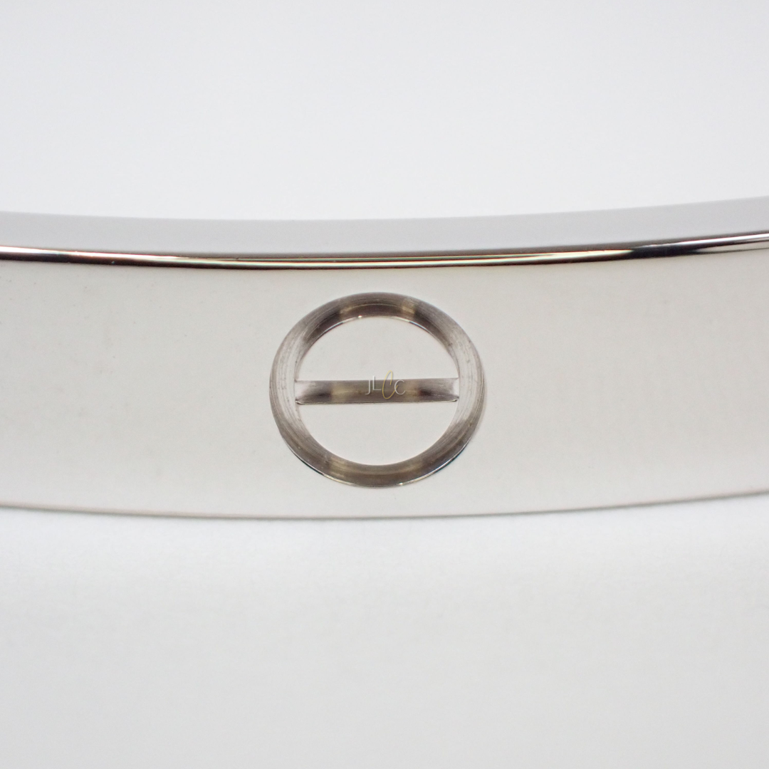 Love bracelet hover