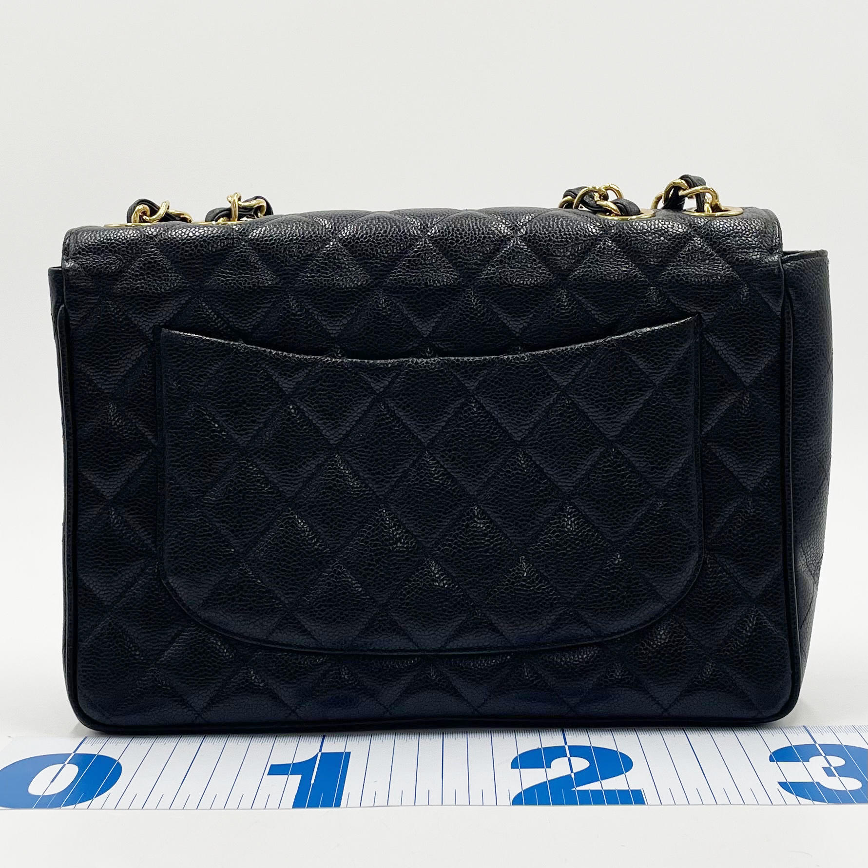 Chain shoulder bag hover