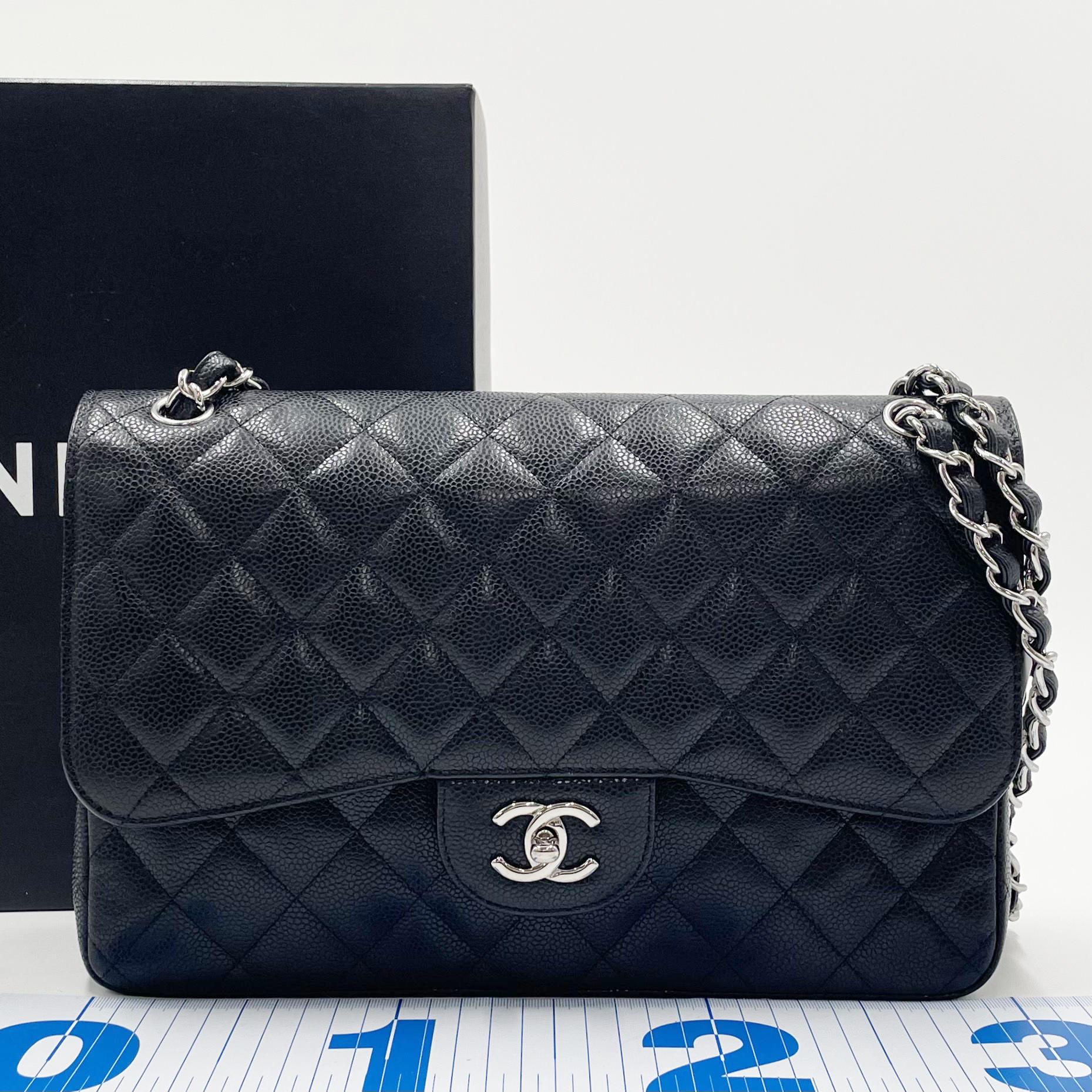 Double-chain shoulder bag